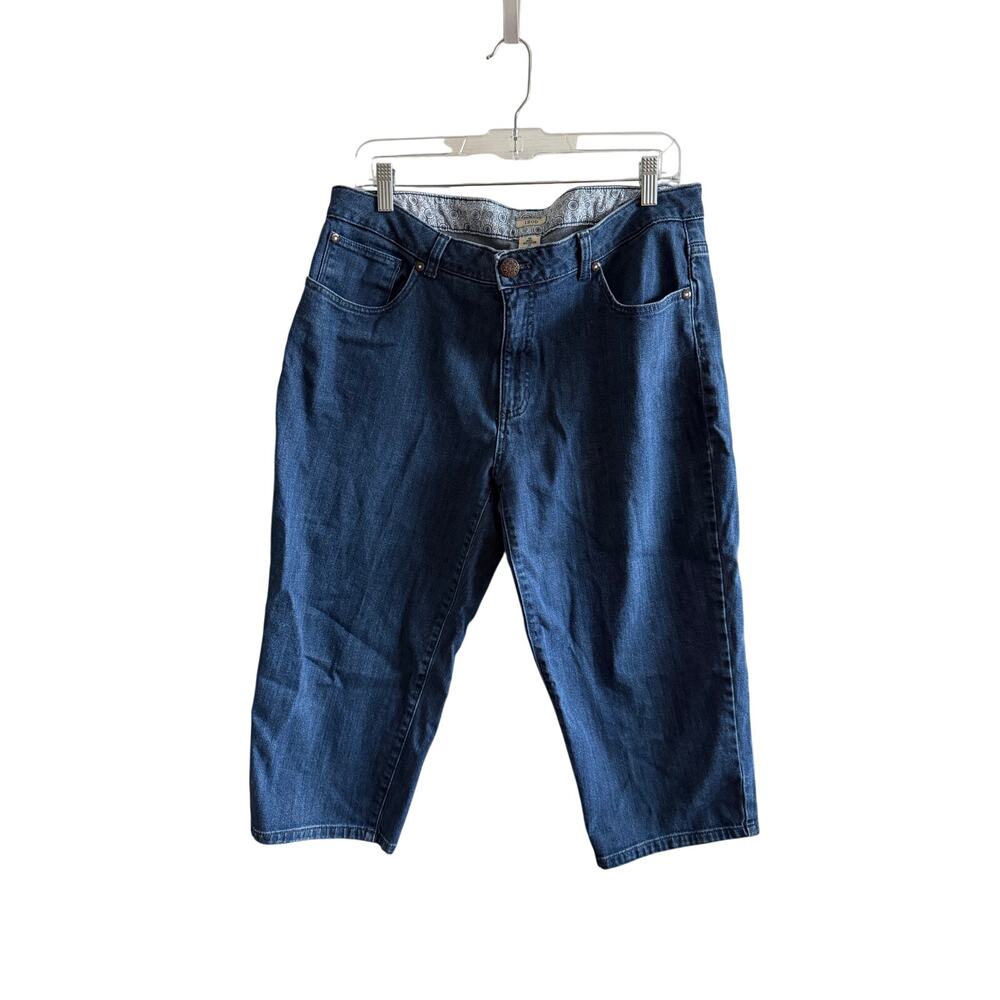 IZOD Women’s Denim Capri Pants Size 16 Blue Mid Rise Cropped Jeans